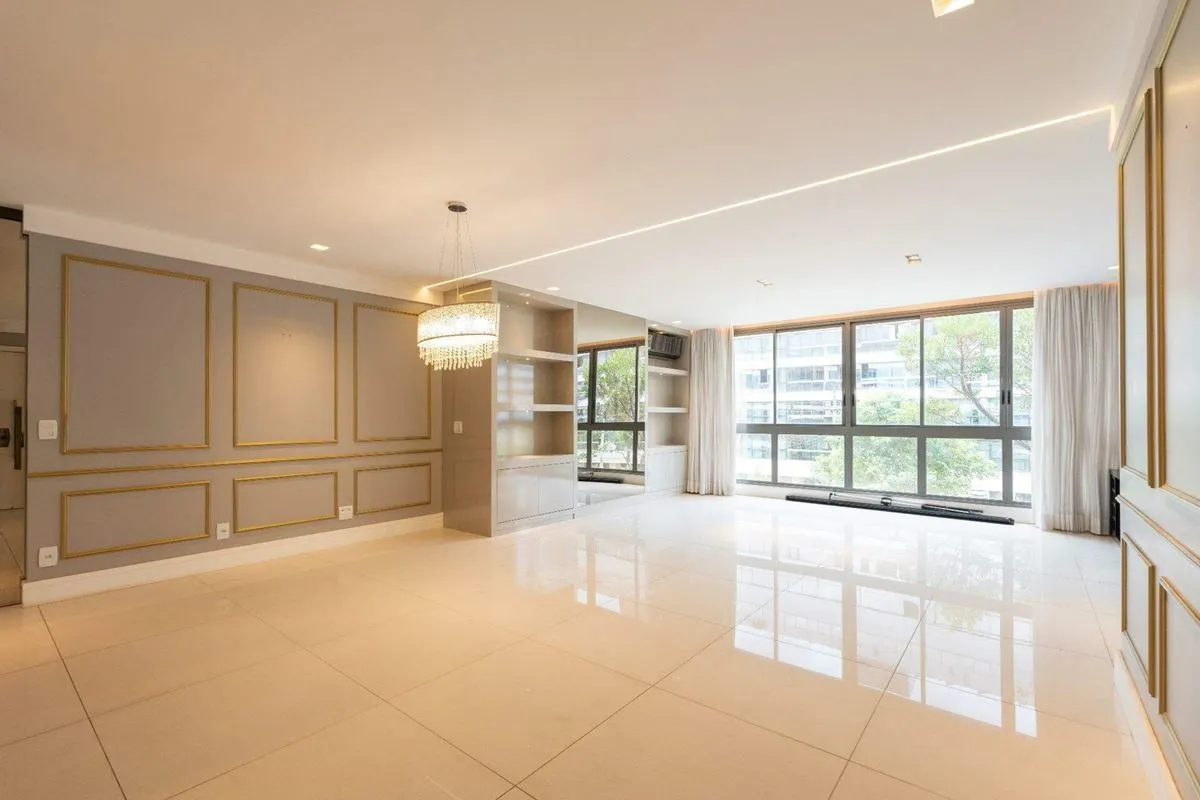 Imóvel vazado, com planta ampla e moderna, totalizando 152m², localizado em uma ...