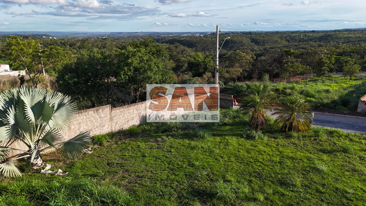 Terreno situado no Condomínio Estância Quintas da Alvorada, com perspectiva de g...