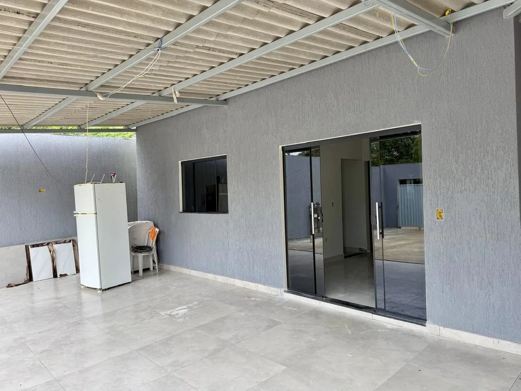 Casa nova no Tororó com excelente padrão de construção e projeto pensado para co...