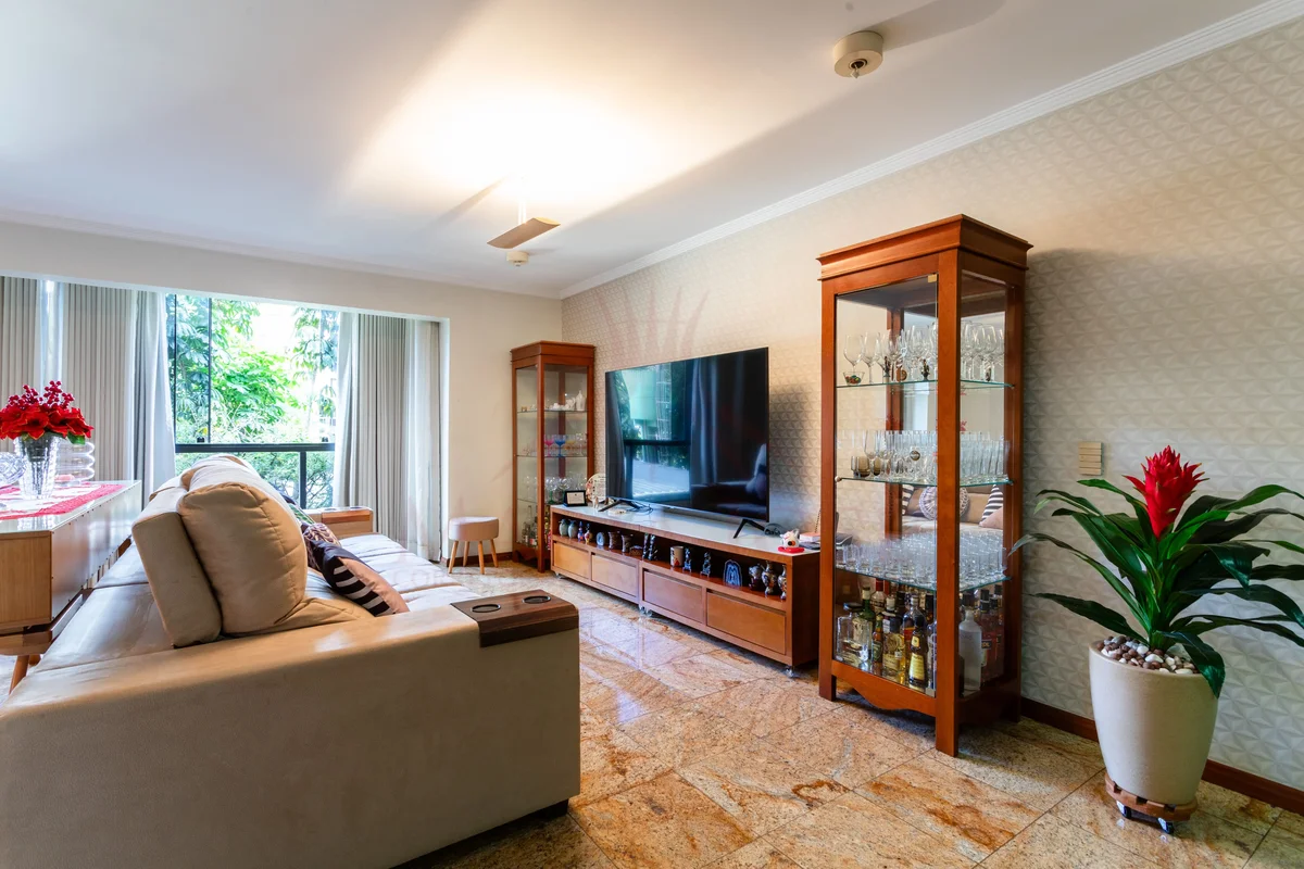 Amplo Apartamento à Venda na Asa Norte – Espaço, Conforto e Localização Privileg...
