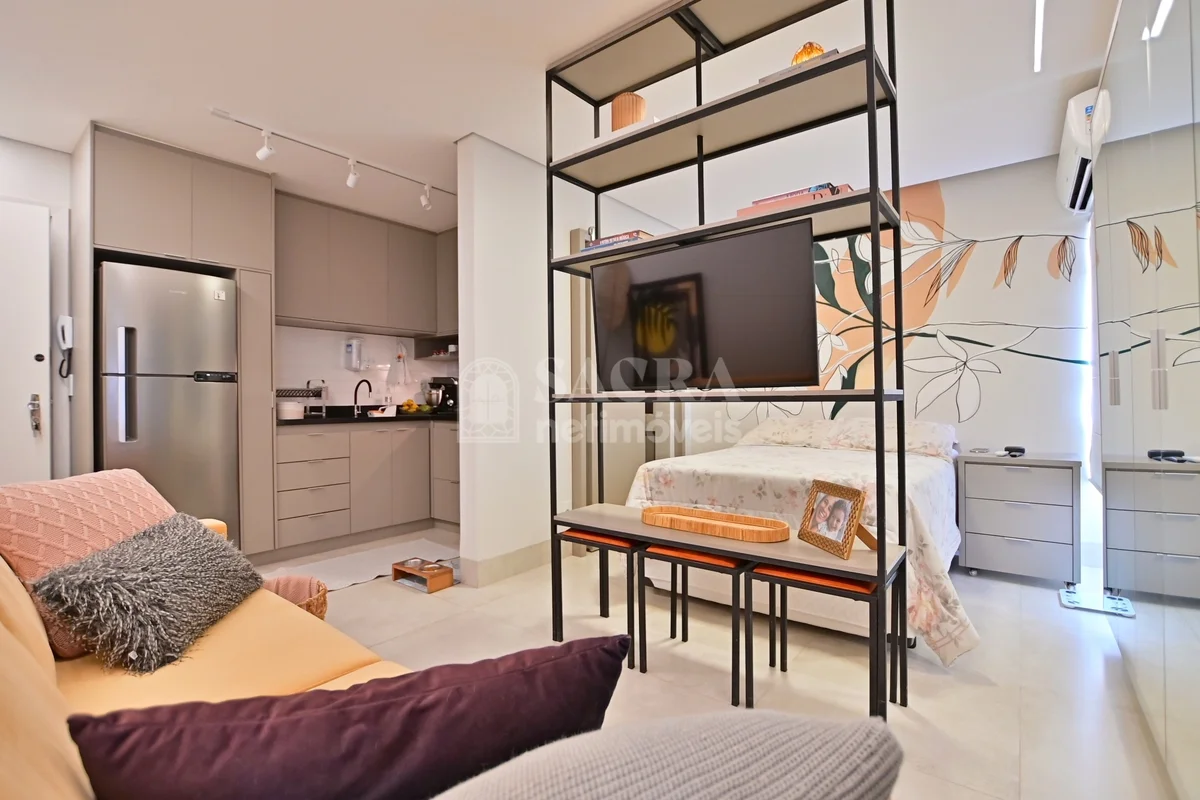 KITNET NO SUDOESTE – TOTALMENTE REFORMADAIMÓVEL COMPOSTO POR:- 25 m² de área pri...