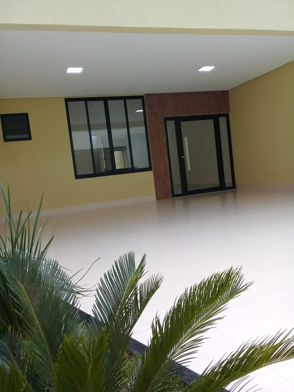 Casa Nova no Parque Amazônia – GoiâniaModernidade , conforto e localização privi...
