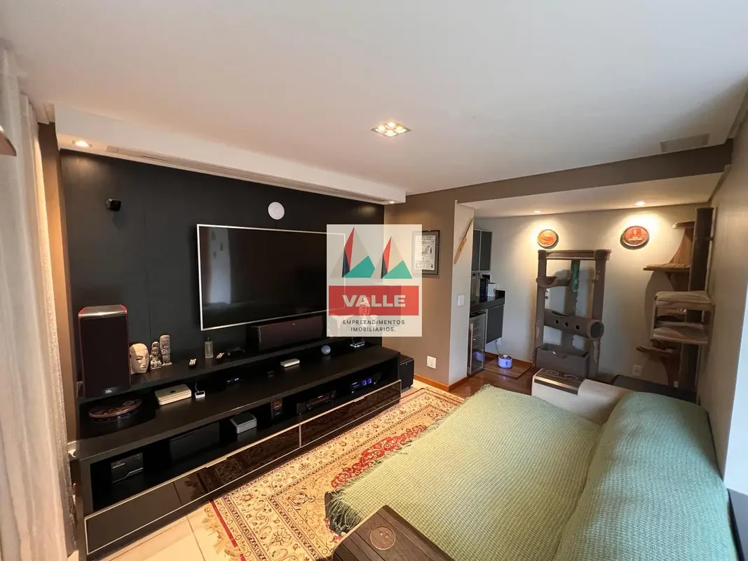 VALLE IMÓVEIS APRESENTA:Linda Cobertura Duplex no Residencial Mont Bello – Águas...