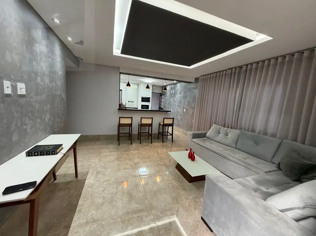Imagine morar em uma charmosa casa de condomínio na tranquila SMPW Quadra 13 Con...