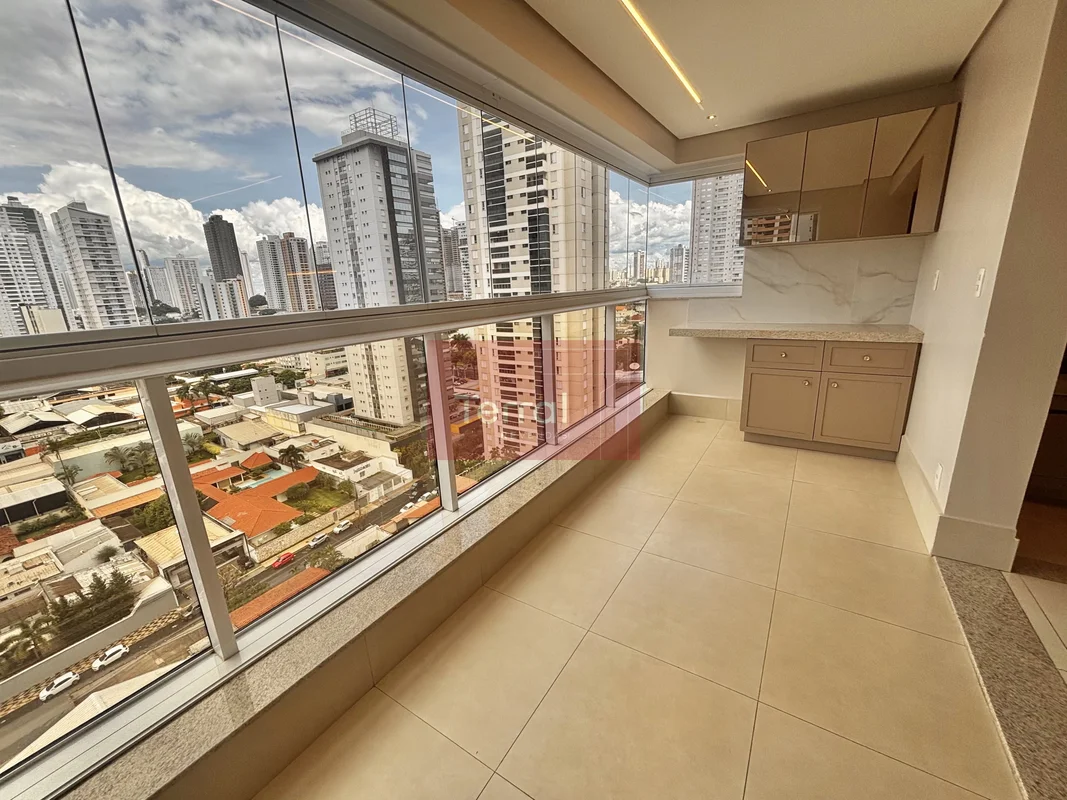Apartamento 3 quartos no Bueno. Andar alto, vista livre, porcelanato, armários, ...