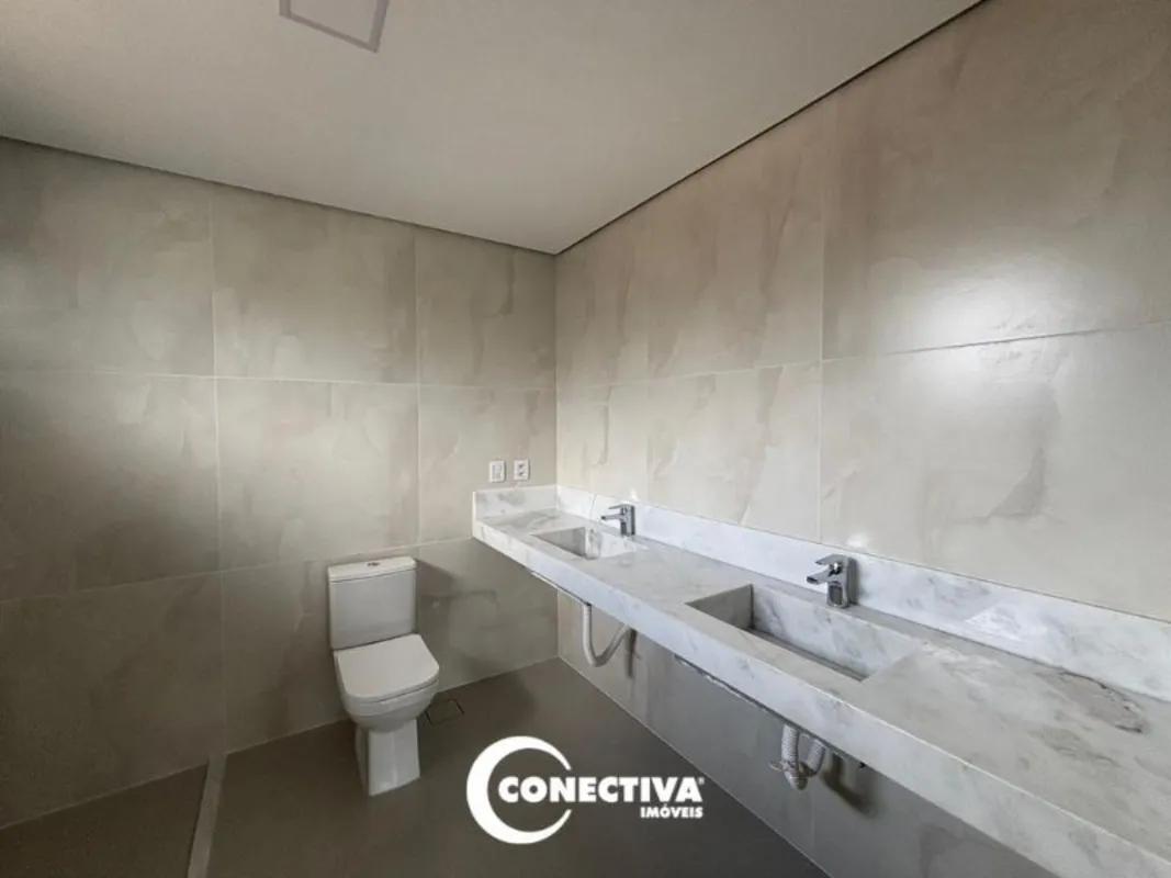  Comentários do corretor: Sofisticada casa tríplex com vista definitiva para o b...