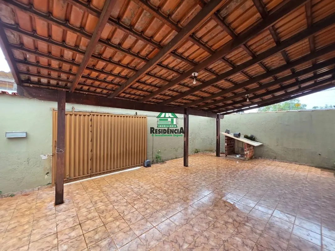 Casa Vila Nossa Senhora D'AbadiaÁrea total 220,9m²Área construída 130m² aproxima...