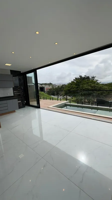 Casa Térrea a venda com 3/4 Sendo 2 suítes JARDINS NÁPOLES Vista livre da área G...