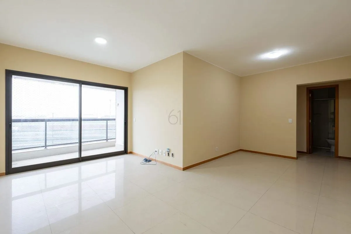 MIRANTE DO BOSQUE - Quadra 209 Sul | Águas Claras-Apartamento reformado, com exc...