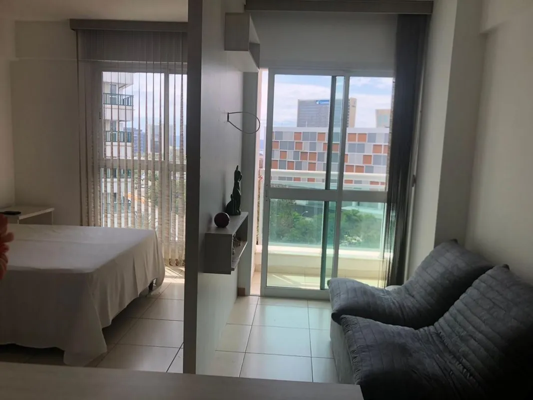INVEST FLAT imobiliária, vende excelente apartamento mobiliado, localizado no 3º...