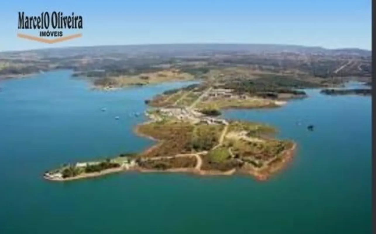 Obs.: Aceita carro e imóvel como parte de pagamento.Lote de 1.000m², escriturado...