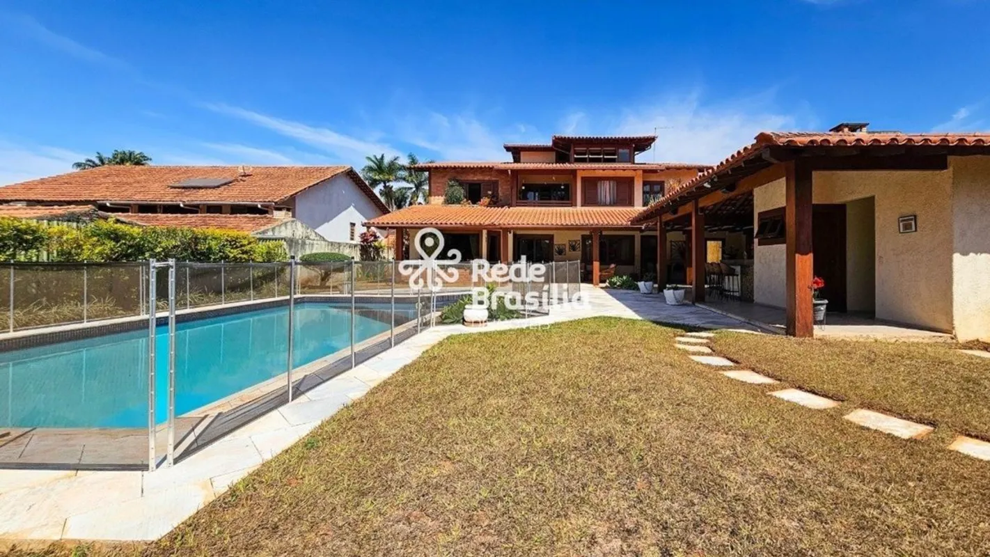 Sua Casa no Lago Sul! Conforto, Sofisticação e Vista para o Lago na SHIS QL 14##...