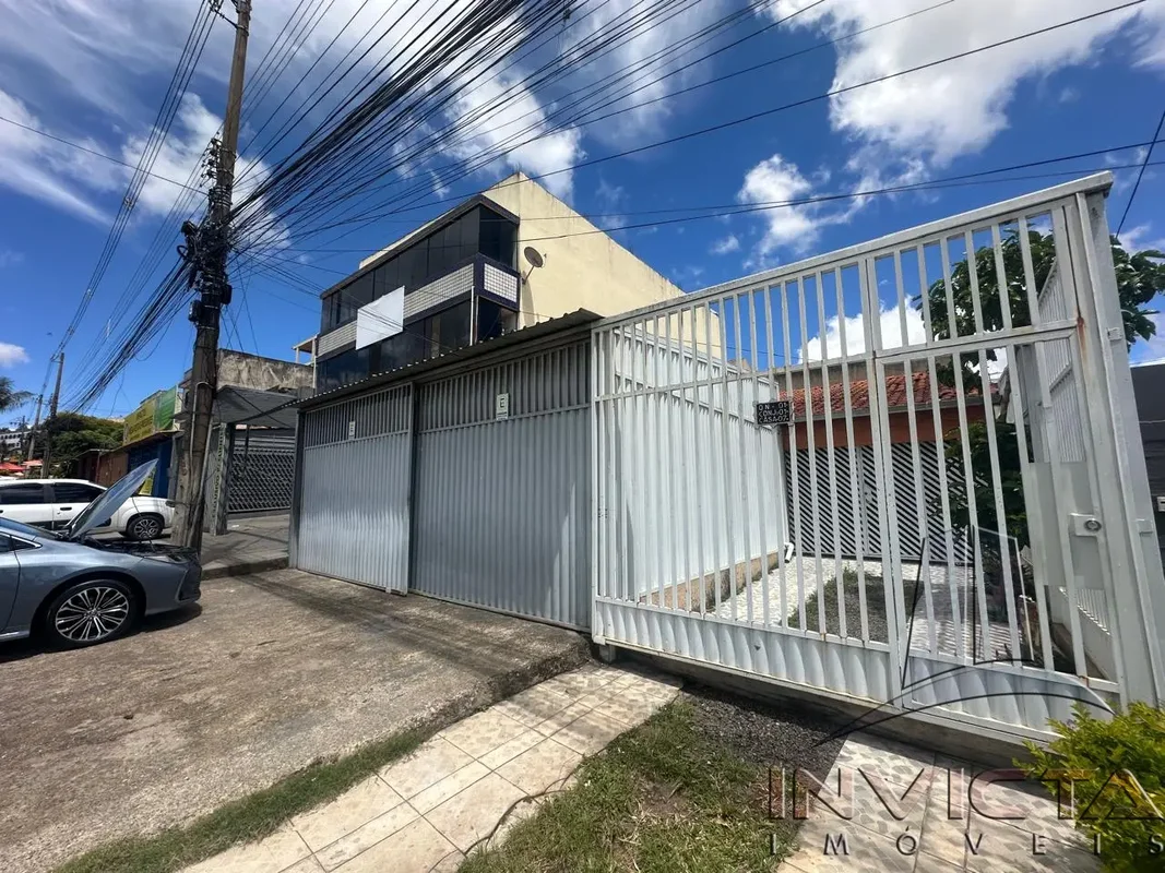 OPORTUNIDADE IMPERDÍVEL PARA INVESTIDOR! Excelente casa em lote misto (comercial...