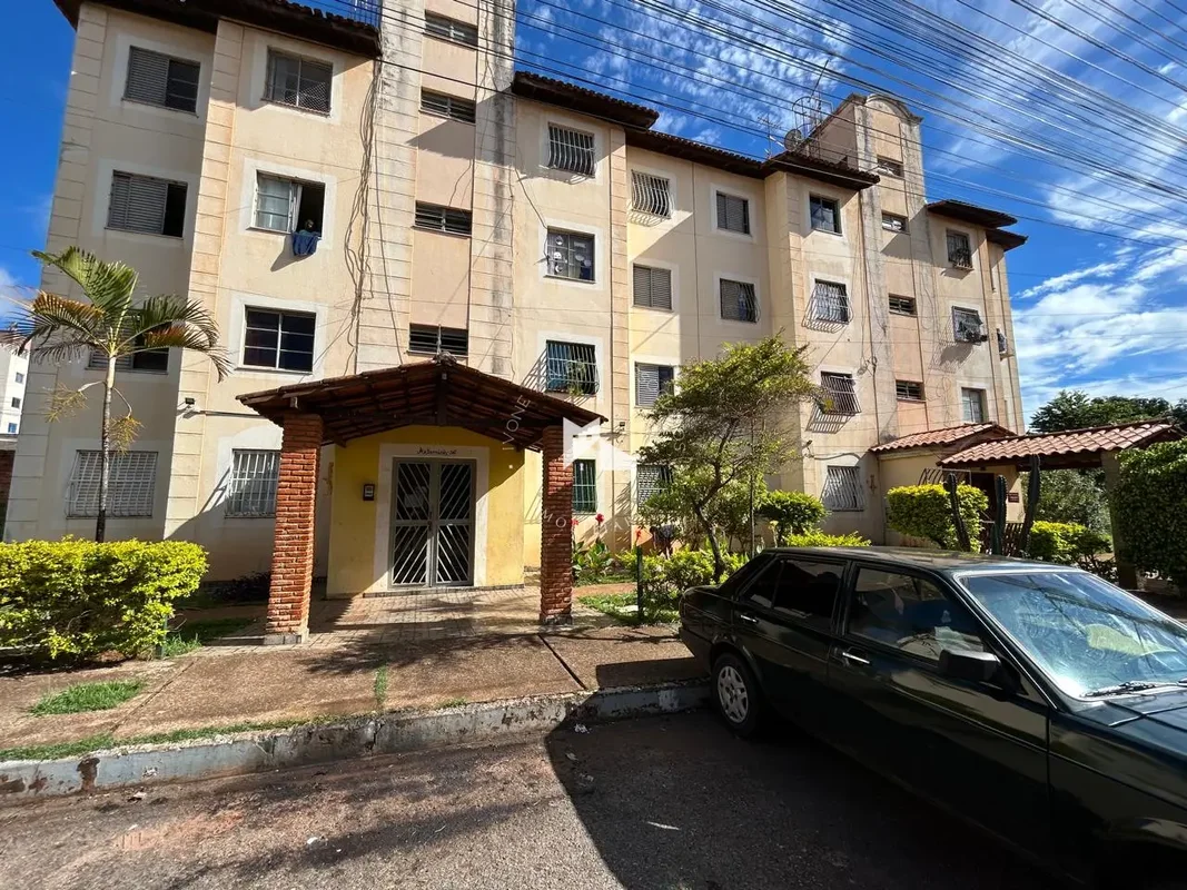 Apartamento com:2 quartos;Sala;Banheiro social;Cozinha e área de serviço.Agende ...
