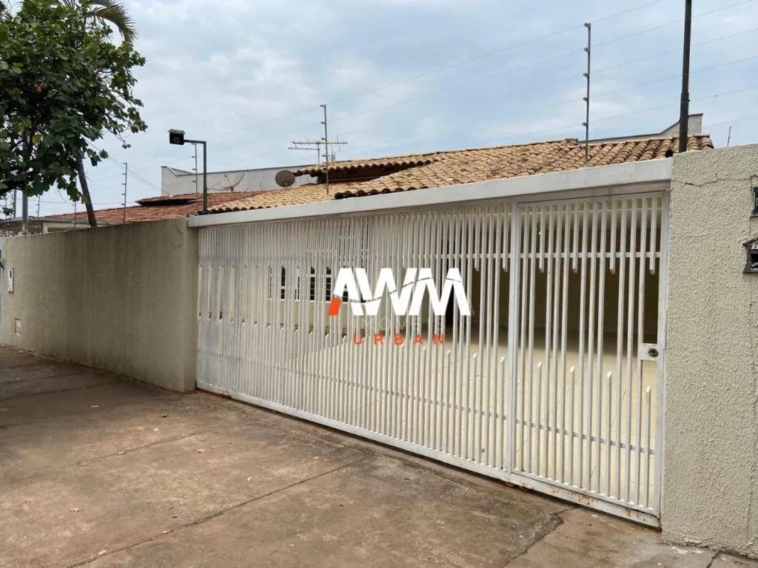 Casa de 03 Quartos sendo 1 suíte com sala para dois ambientes ,cozinha e área de...