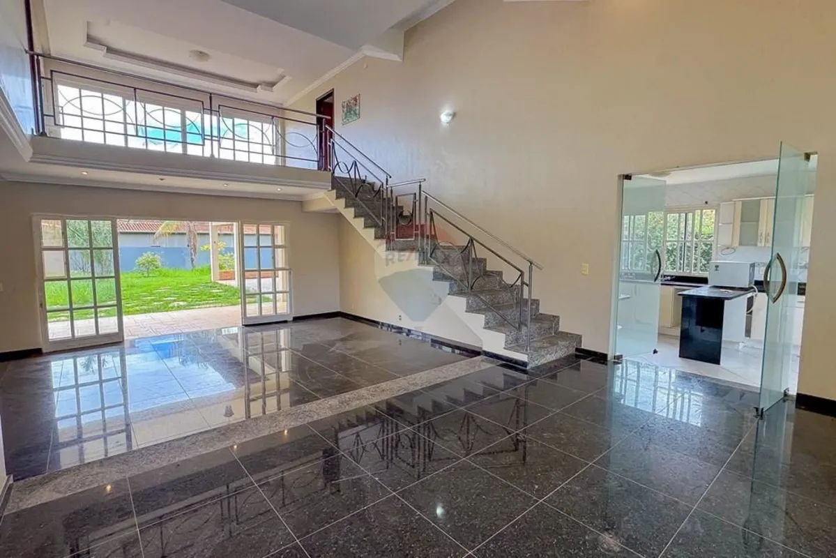 Bem-vindo ao seu novo lar no prestigiado Jardim Botânico em Brasília, Distrito F...