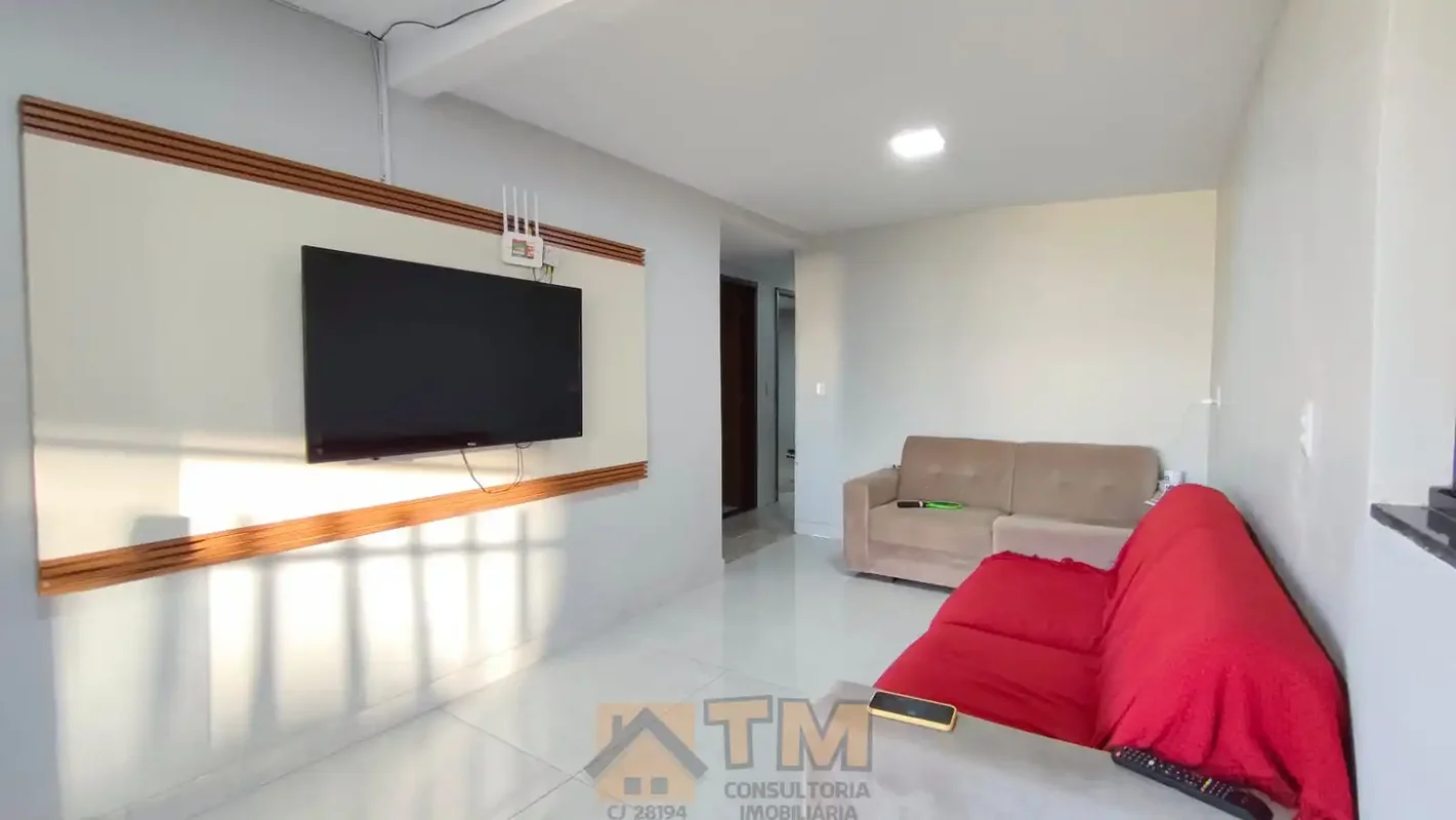 TM CONSULTORIA IMOBILIARIAVENDE:Excelente Casa com 3 Quartos, Suíte, Bem Localiz...