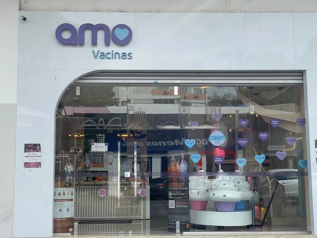 BSB IMÓVEIS VENDE:Franquia Amo Vacinas em operação, localizada na Asa Sul, CLS 2...