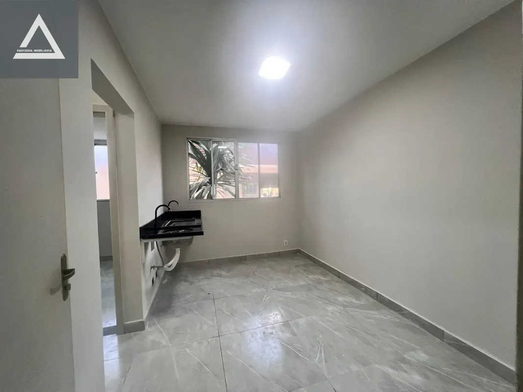 Térreo, reformado e desocupado!Conquiste conforto e praticidade em um apartament...