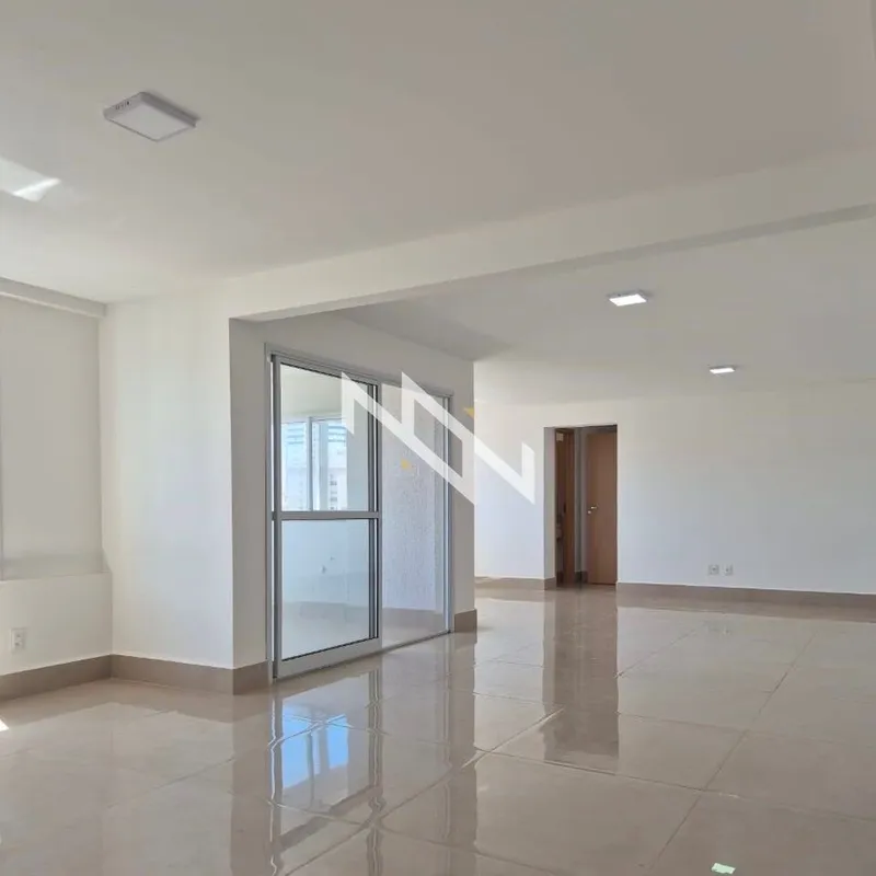 Apartamento à venda no Setor Bueno, com 155 m², andar alto e nascente. O imóvel ...