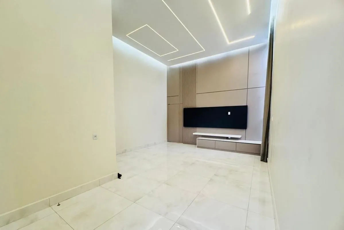 CASA SOLTA RUA 12 VICENTE PIRES LOTE 420M² 4 SUÍTES PISCINA AQUECIDA CHURRASQUEI...