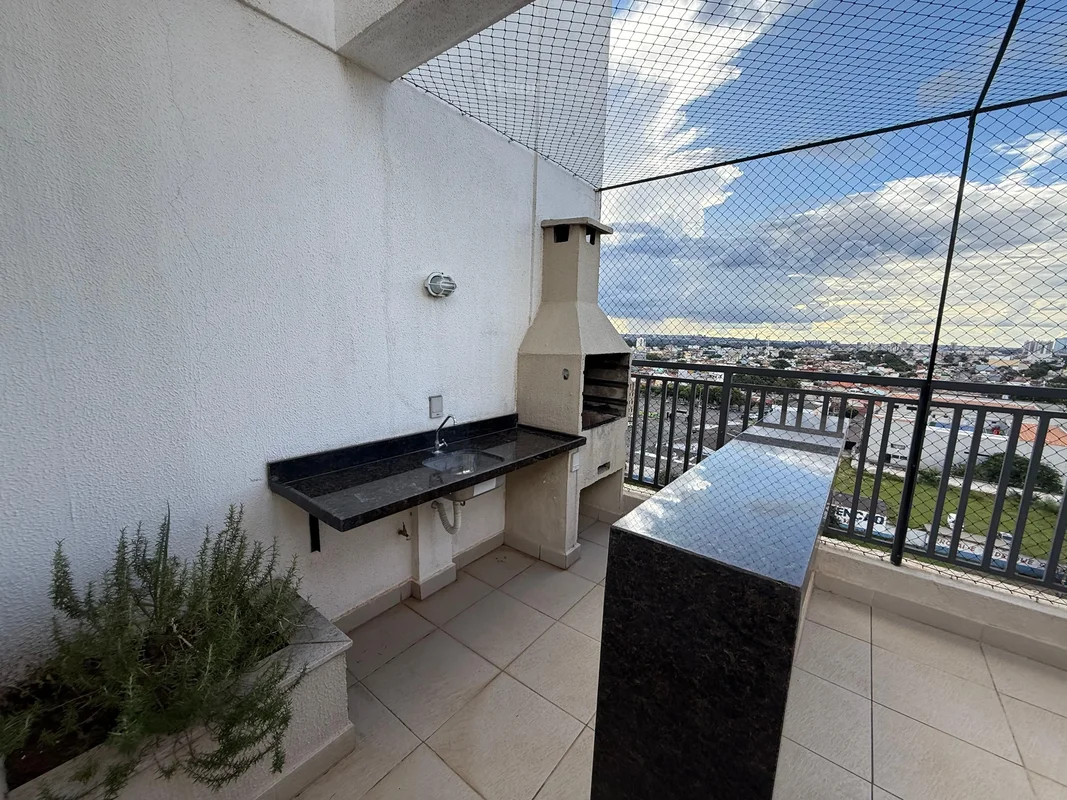 Viva com exclusividade em uma cobertura que combina modernidade, lazer e localiz...