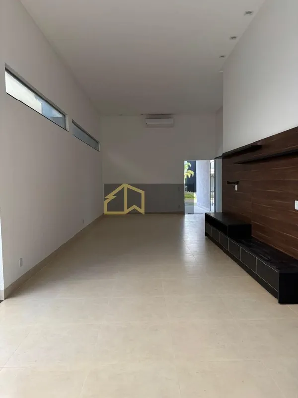 Casa Térrea - 227 m23 Suítes e 1 Master Completa em Armários, ar condicionado em...