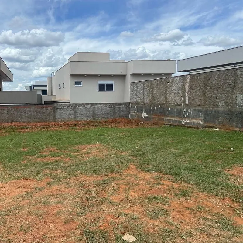 Incrível lote no Jardins França plano, murado, com vizinhos definidos! Localizad...