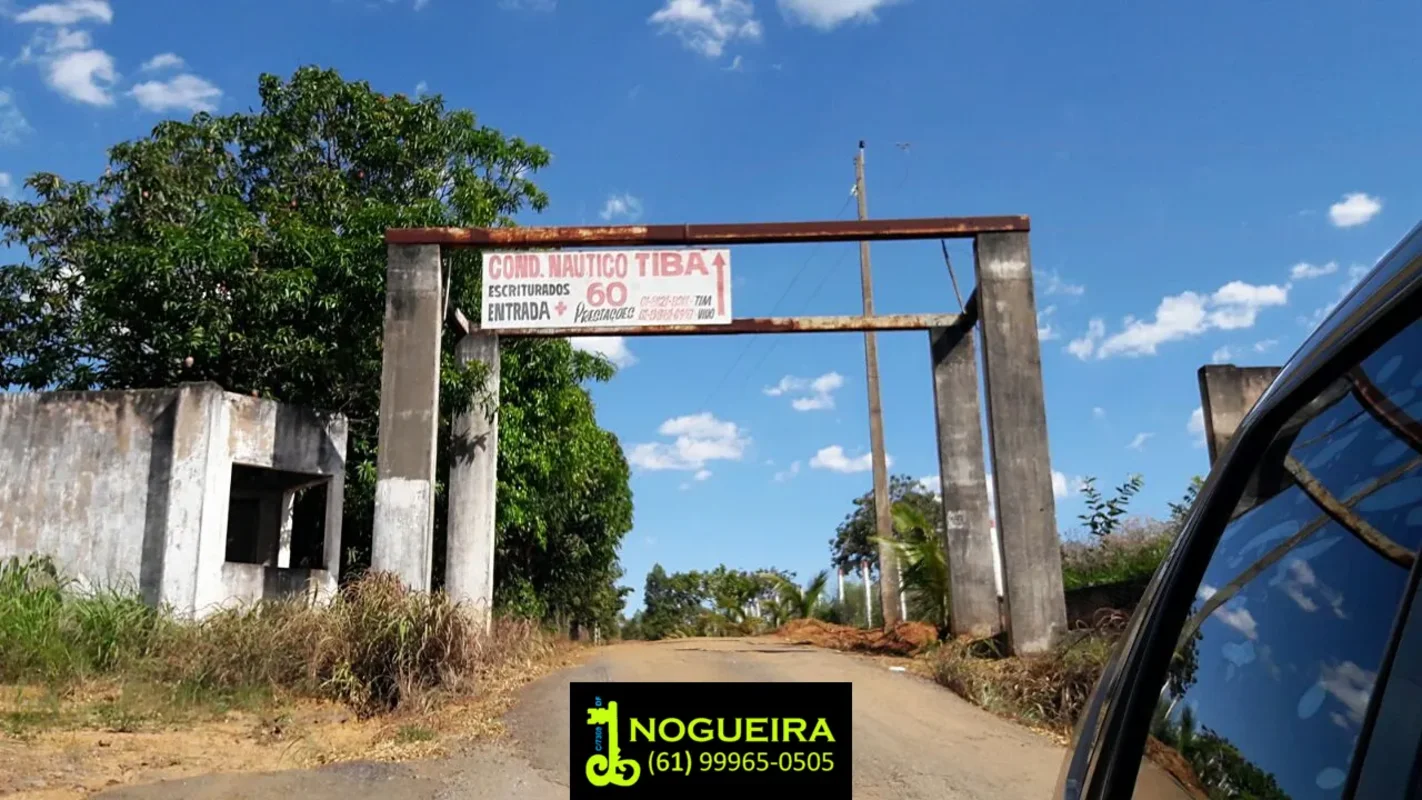 VENDO TERRENO DE 2.500m2EM CONDOMÍNIO FECHADO COM ÓTIMA LOCALIZAÇÃOFRENTE A BR 0...