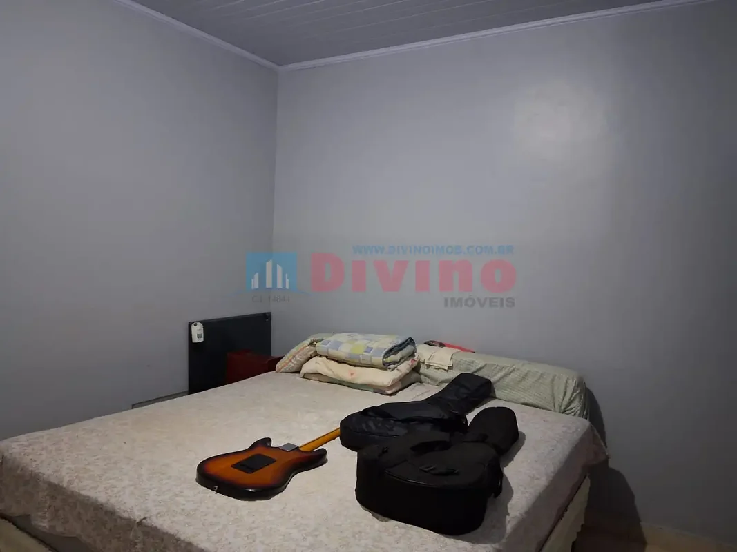 Casa à venda na QR 1 Conjunto C Sobradinho II DFCasa composta por:» 03 quartos s...
