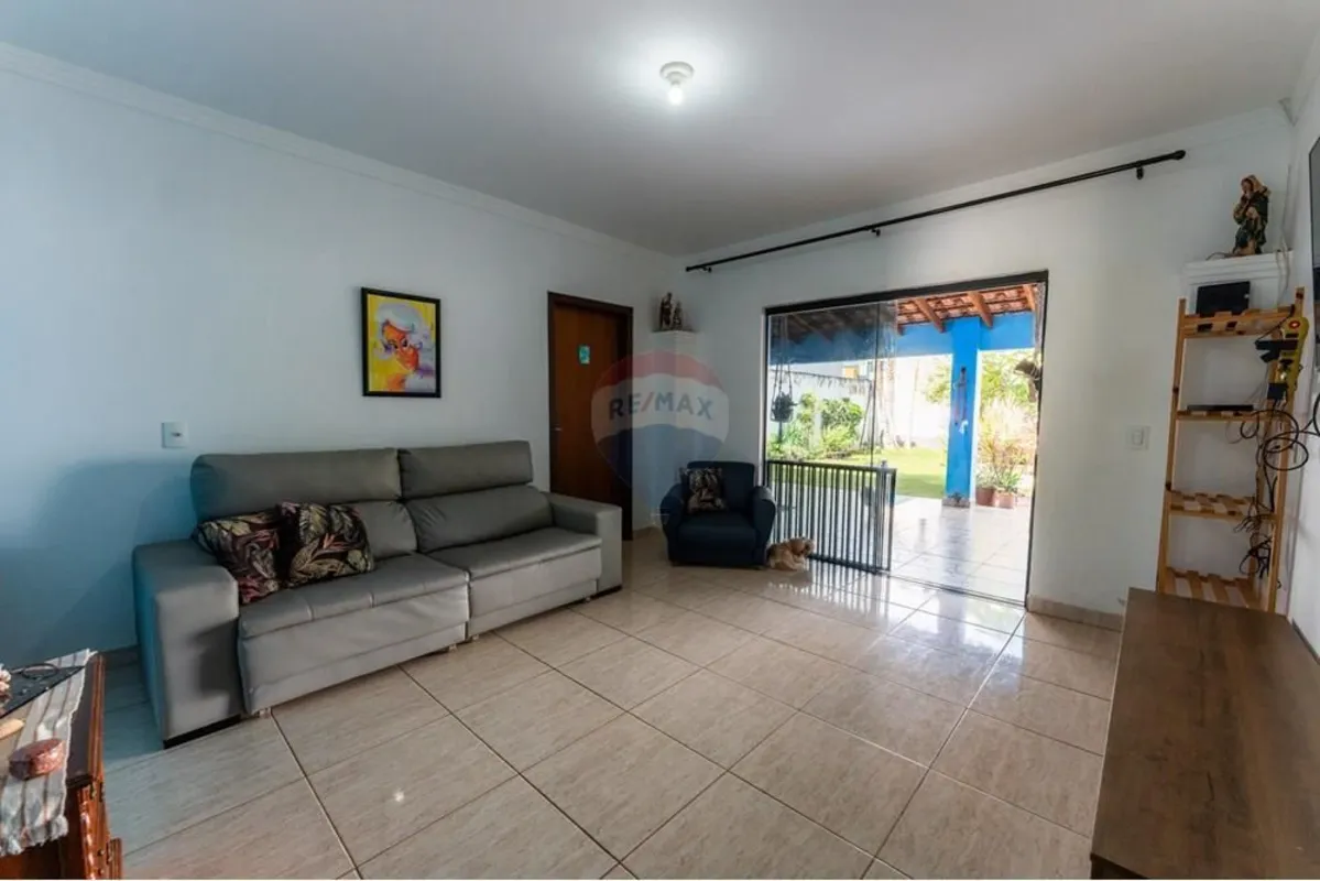 Esta encantadora casa, agora com o preço reduzido, oferece uma oportunidade impe...