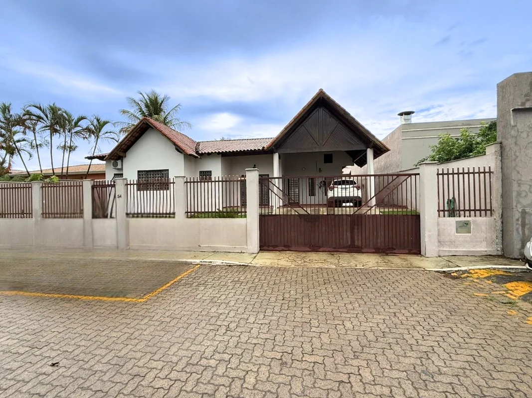 Casa no Condomínio Floresta | Vicente Pires chácara 44| Portaria 24hTerreno de 8...