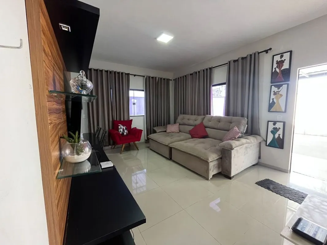 ALUGA-SE | CASA MOBILIADA 1406 SULUma casa pensada para quem busca viver com con...