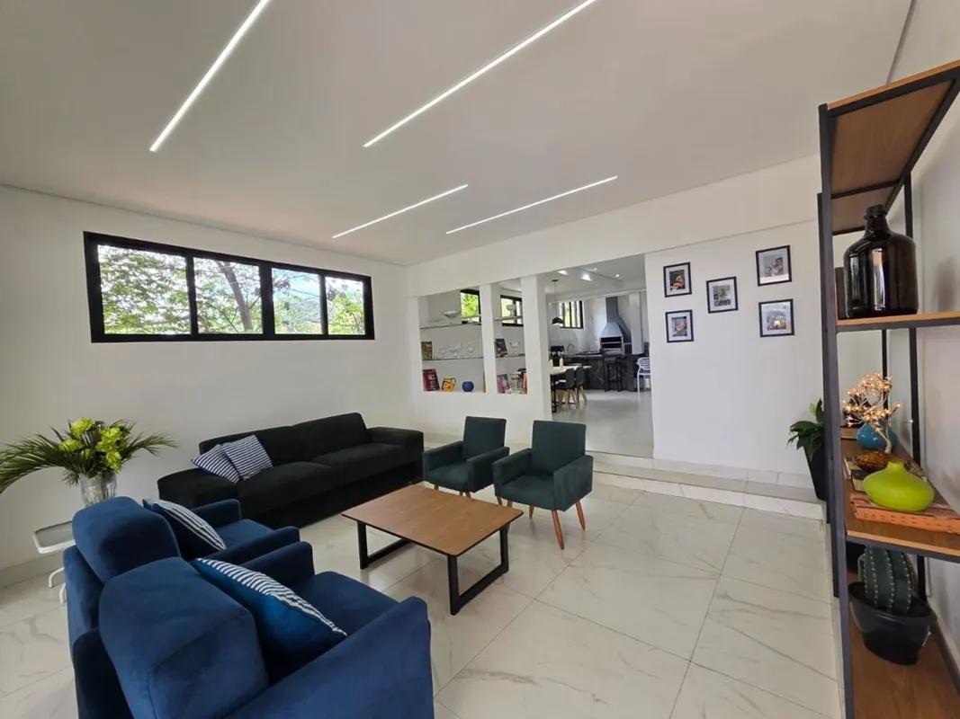 CASA SEM CONDOMINIO NA RUA DA MADEIREIRA SHA 4 CESSÃO DE DIREITO COM EDICULA Exc...