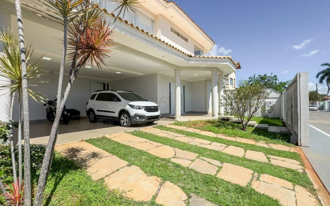 Casa de alto padrão em condomínio fechado exclusivo, com apenas 30 residências. ...