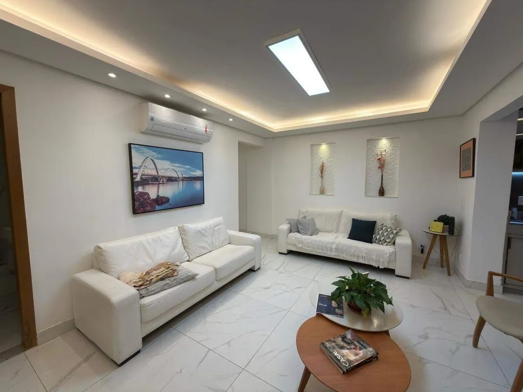 Apartamento à Venda no Residencial Araucárias - Águas ClarasA Abritta Inteligênc...