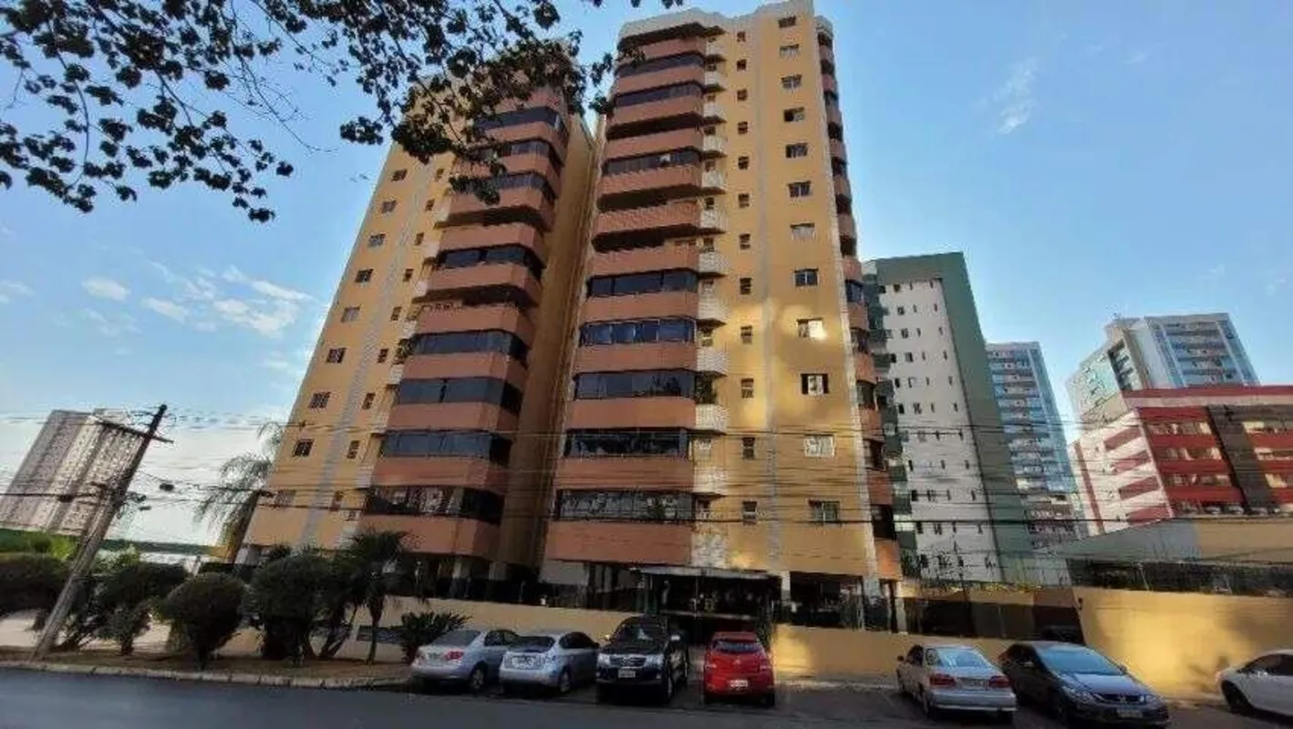 Descubra o conforto e a praticidade de morar no Residencial Castanheiras! Este a...