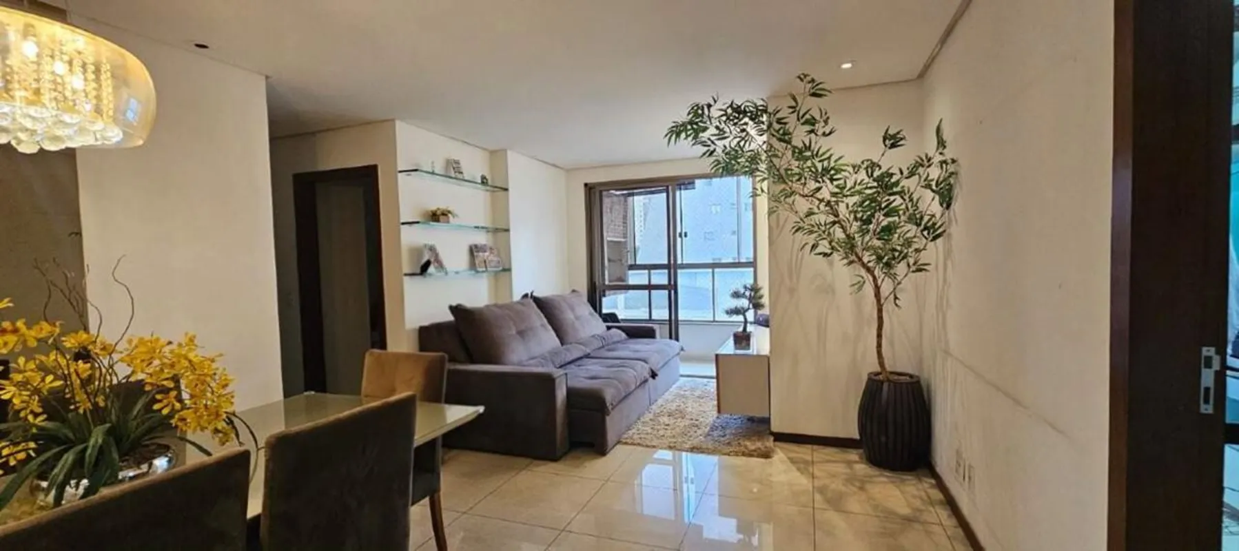 Rua 37 | Residencial Cezanne - Águas ClarasExcelente apartamento, localização pr...