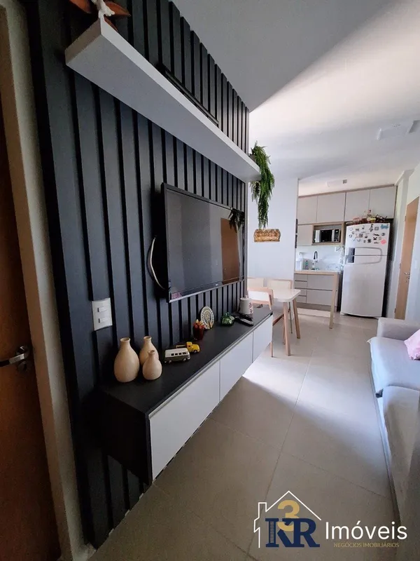 Apartamento de 2 quartos com suíte e rico em armários em todas as dependências n...
