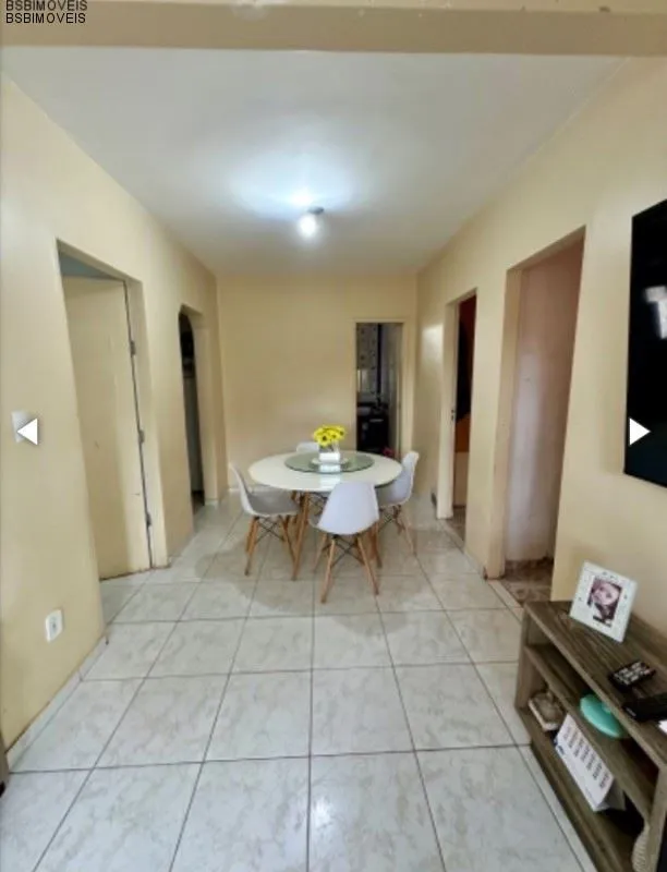 Você procura uma casa espaçosa e confortável para sua família? Esta é a oportuni...