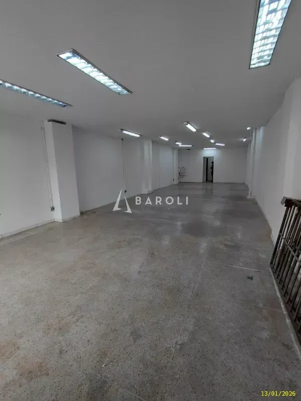 Baroli Aluga Loja no Centro de Taguatinga  Ótimo comércio, ao lado da Delegacia ...