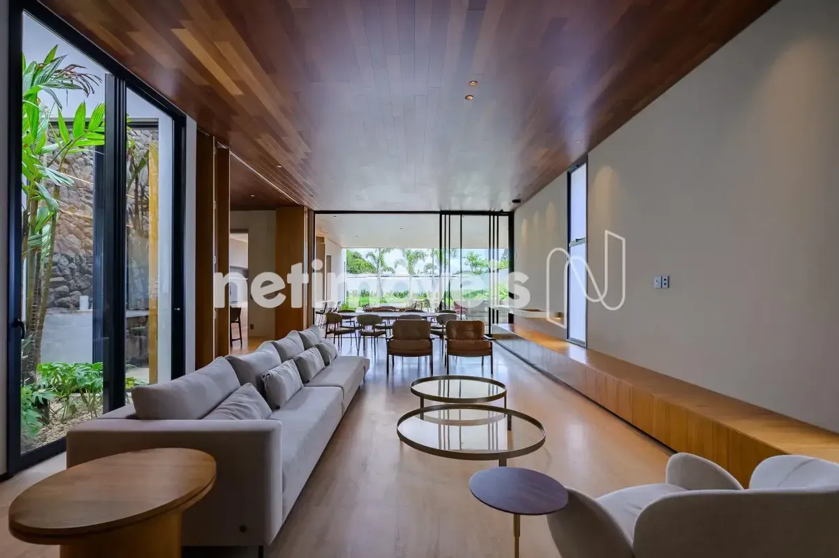 Casa térrea, recém construída, alto padrão! Localizada na SHIS Qi 11. Projeto pr...