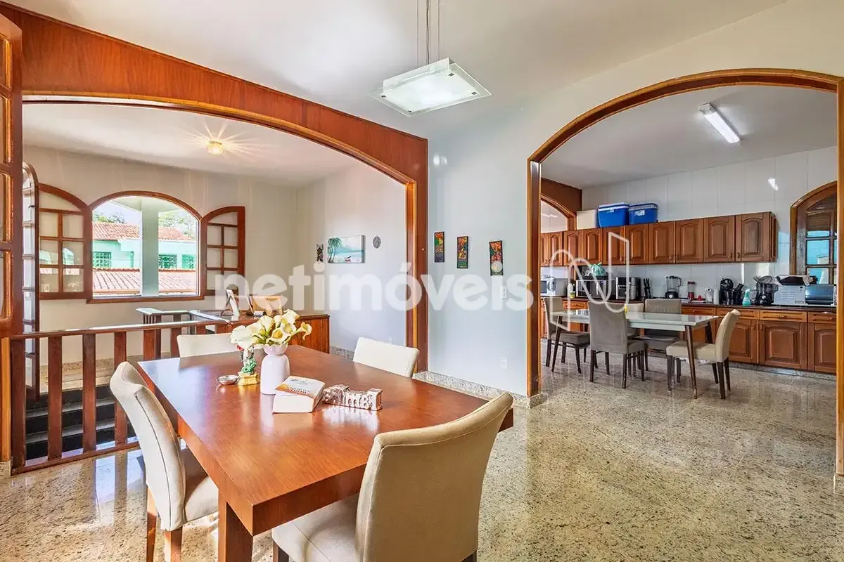 Casa 03 suítes com piscina aquecida e armários. Descubra o conforto de morar em ...