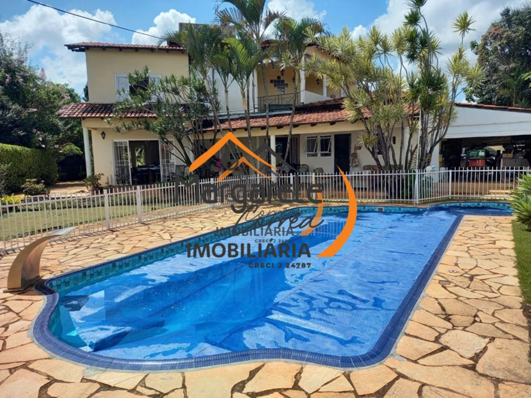 Imobiliária Margarete Corrêa vende casa no Condomínio Vivendas Bela Vista.- Escr...