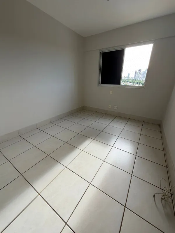 Lindo imóvel em ótimas condições no condomínio Riviera Di Venezia. Um imóvel de ...