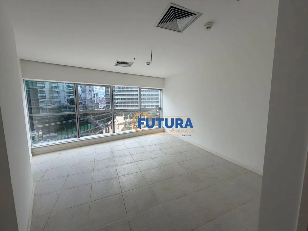 A FUTURA NEGÓCIOS IMOBILIÁRIOS disponibiliza para VENDA : Excelente Sala, com ár...