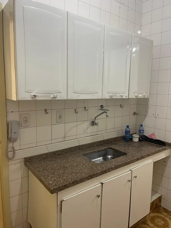 Descubra um excelente apartamento na SQS 103 Bloco K, ASA SUL, Brasília, DF.Exce...