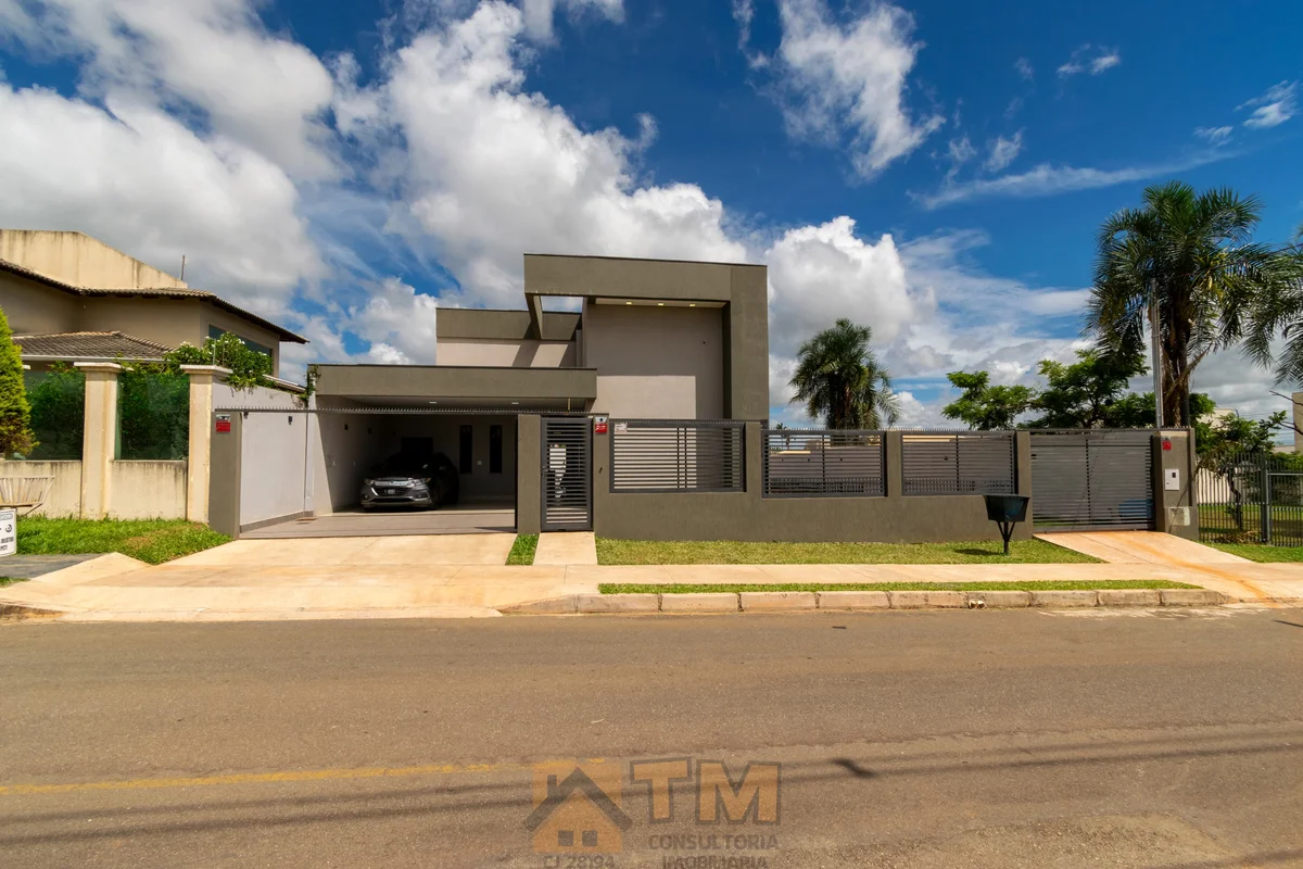Casa Moderna à Venda no Jardim BotânicoEncante-se com esta belíssima casa modern...
