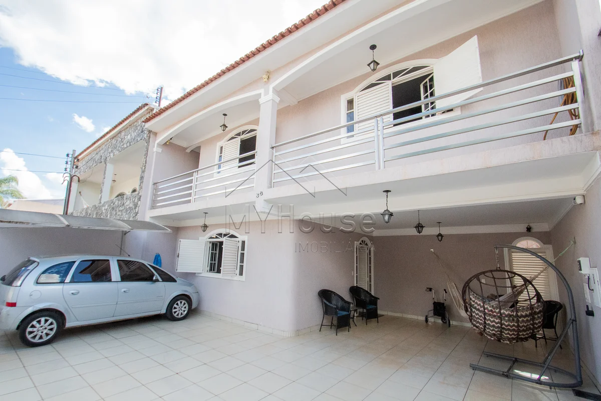 VENDO EXCELENTE CASA NA QE 26 GUARÁ II.DESCRIÇÃO DO IMÓVEL:* Casa ampla, sólida ...