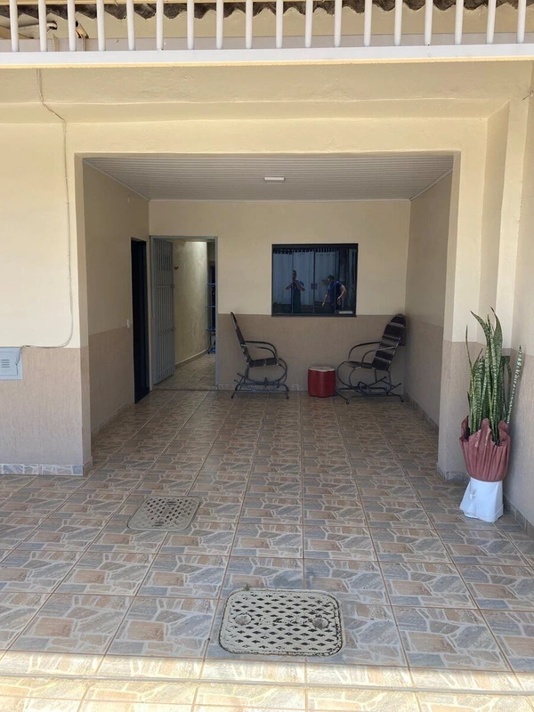  VENDO CASA – P SUL (QNP 32) Localização privilegiada – próxima aos comérciosImó...